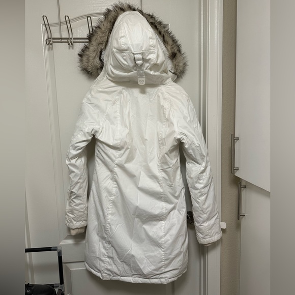 Aritzia Summit Parka - Picture 3 of 4